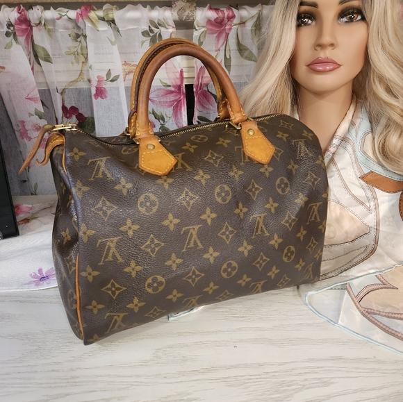 - `ღ´- ♥ -`ღ´ AUTHENTIC Louis Vuitton Monogram Speedy 30 - `ღ´- ♥ -`ღ´ - Picture 1 of 17